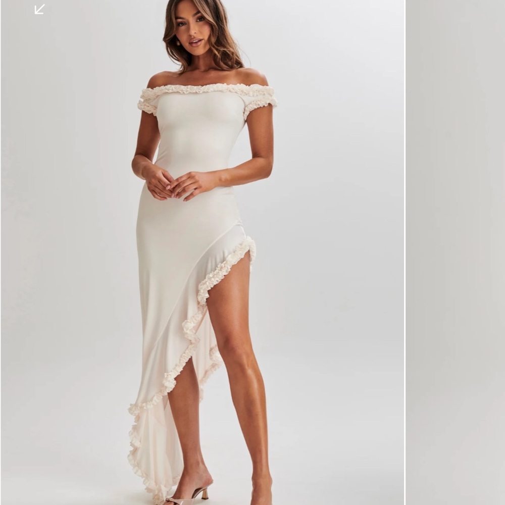 Elegant Off-Shoulder Cream Dress